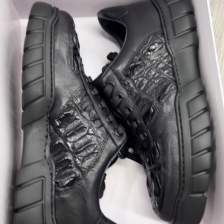 织物鳄鱼背骨板鞋41