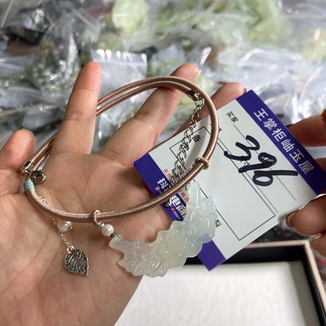 岫玉吊坠吊坠未镶嵌