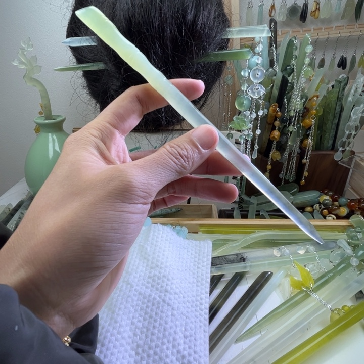 蛇纹石玉发饰未镶嵌