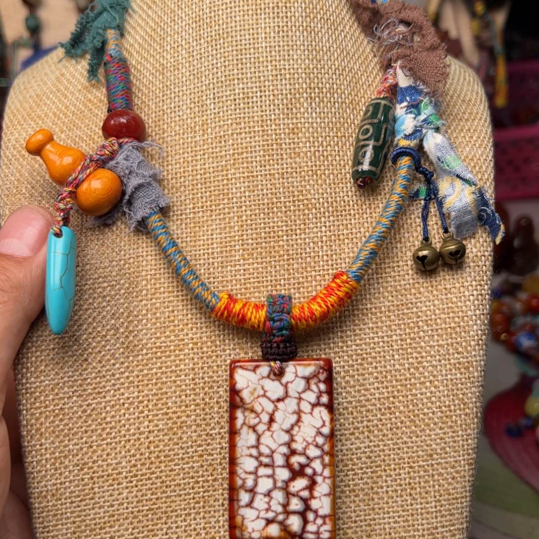 玛瑙/玉髓颈饰未镶嵌