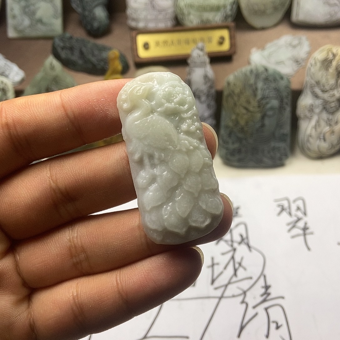 定制翡翠未镶嵌翡翠