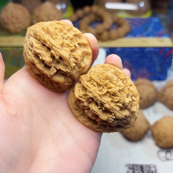 文玩核桃吊坠虎头41