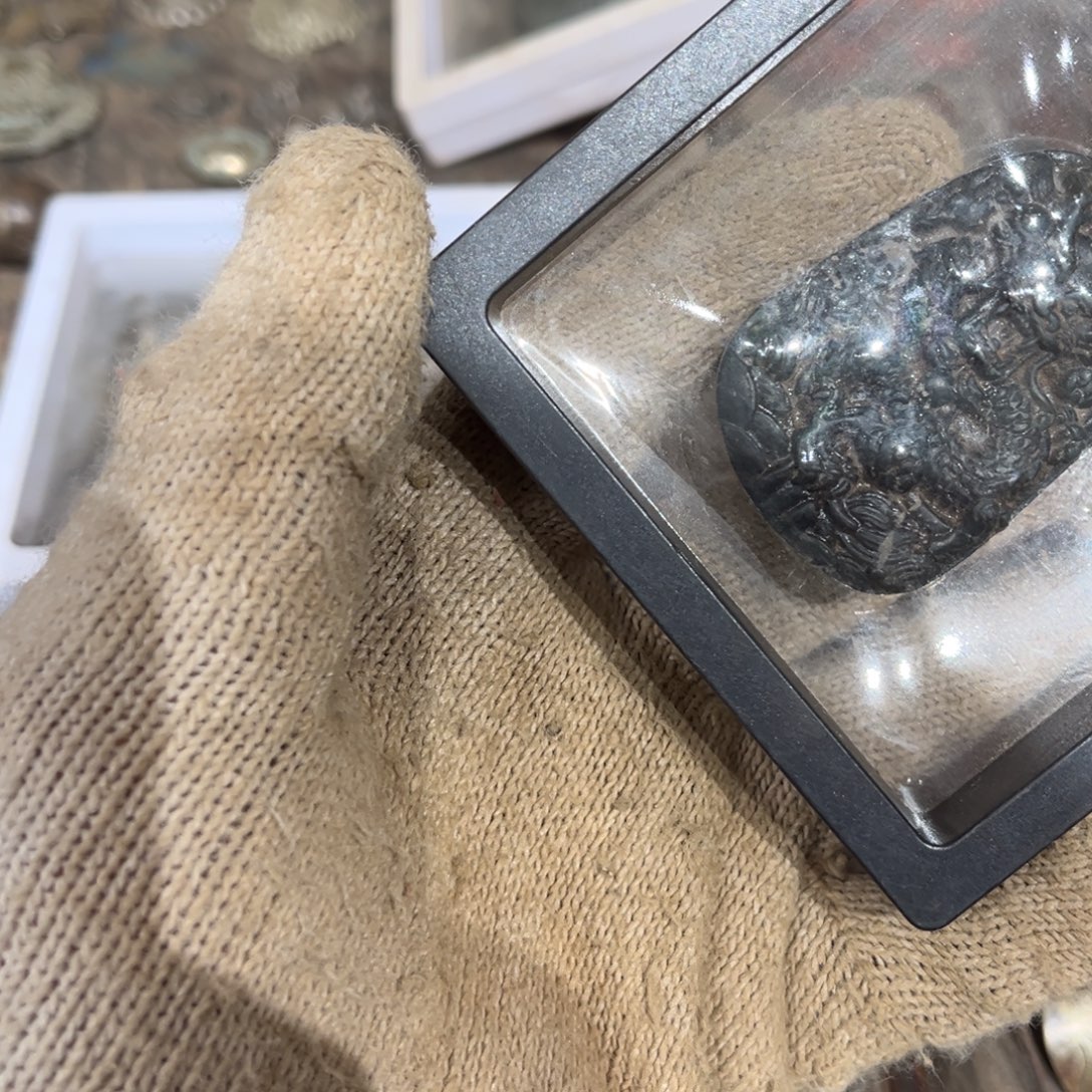 八***财一物一图，工艺品。