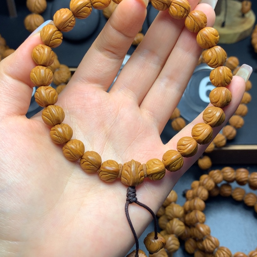 【闪购商品】桃核手串野生玉龙脊10