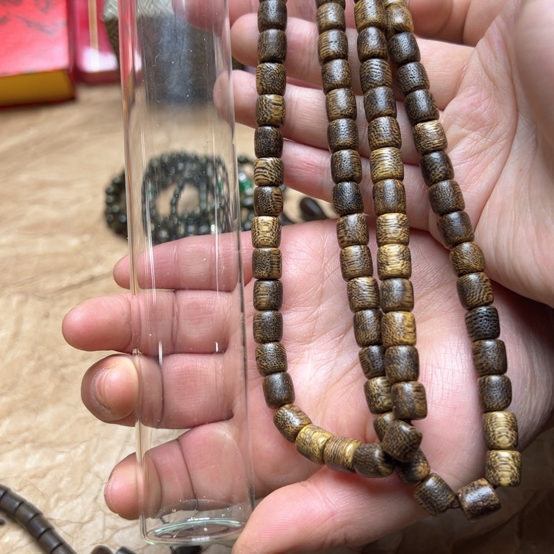 大叶紫檀（黑酸枝木类）