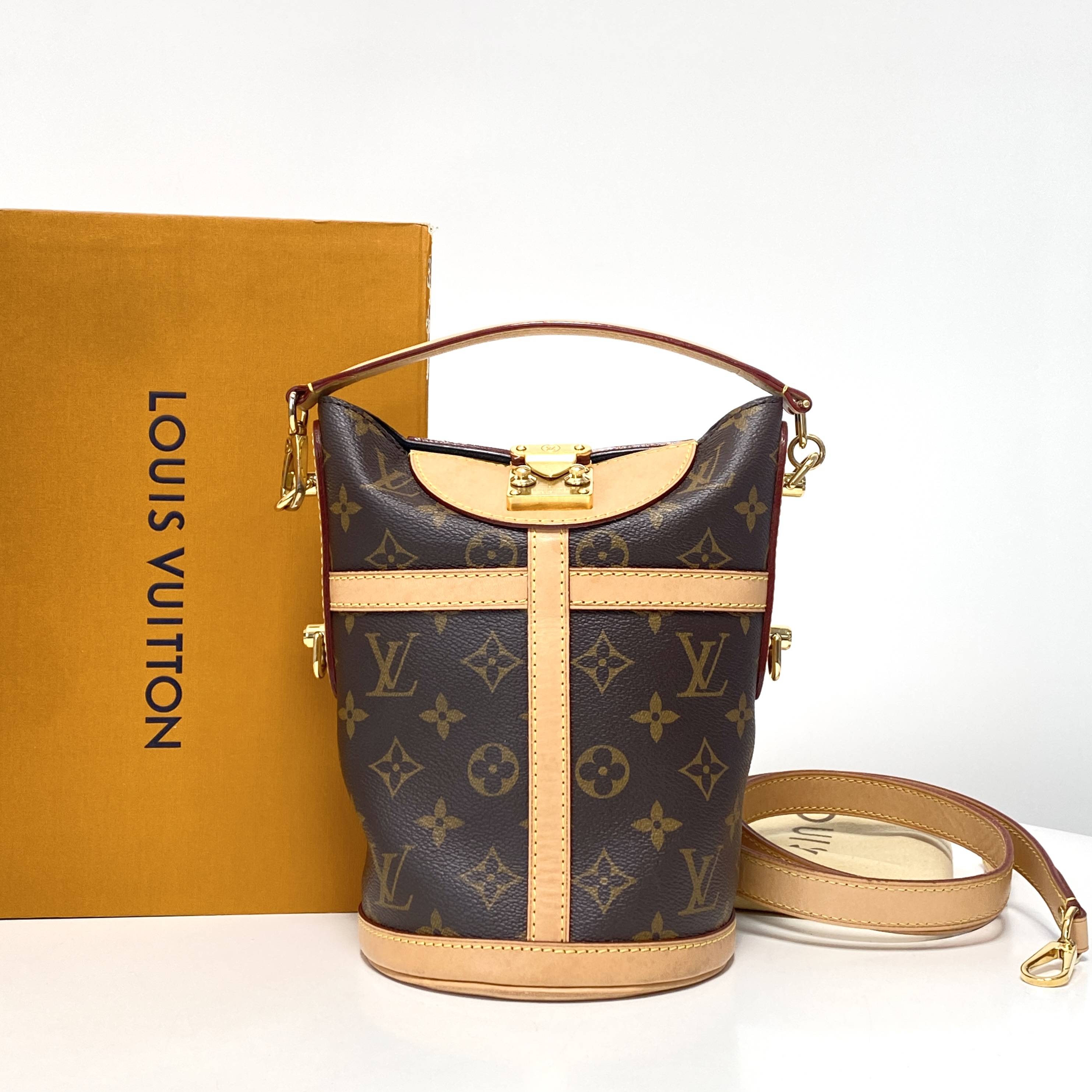 95新 LouisVuitton/路易威登 玺越奢品 lv水桶包 LM2724