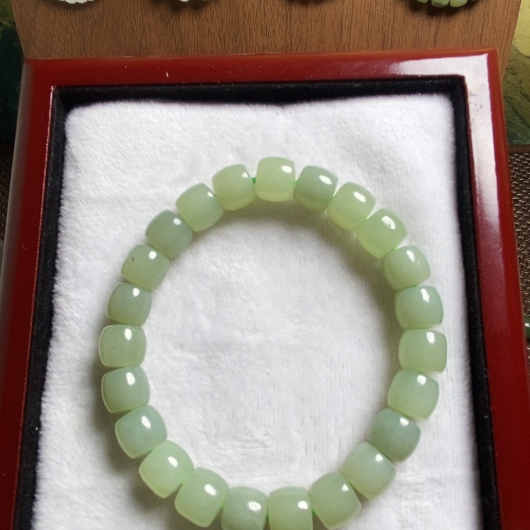 和田玉未镶嵌手串