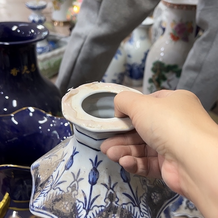 瓷片瑕。。。。。。。。。。。。。