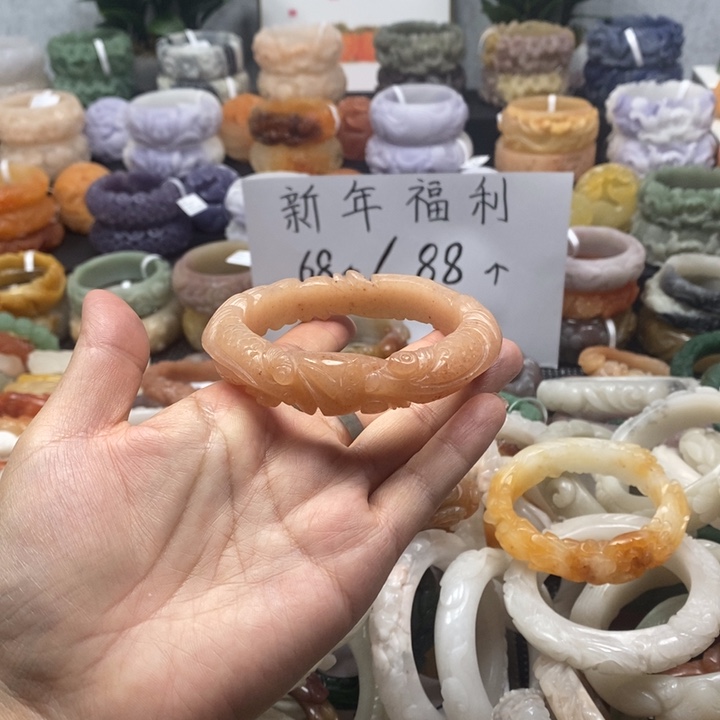 石英质玉未镶嵌手镯