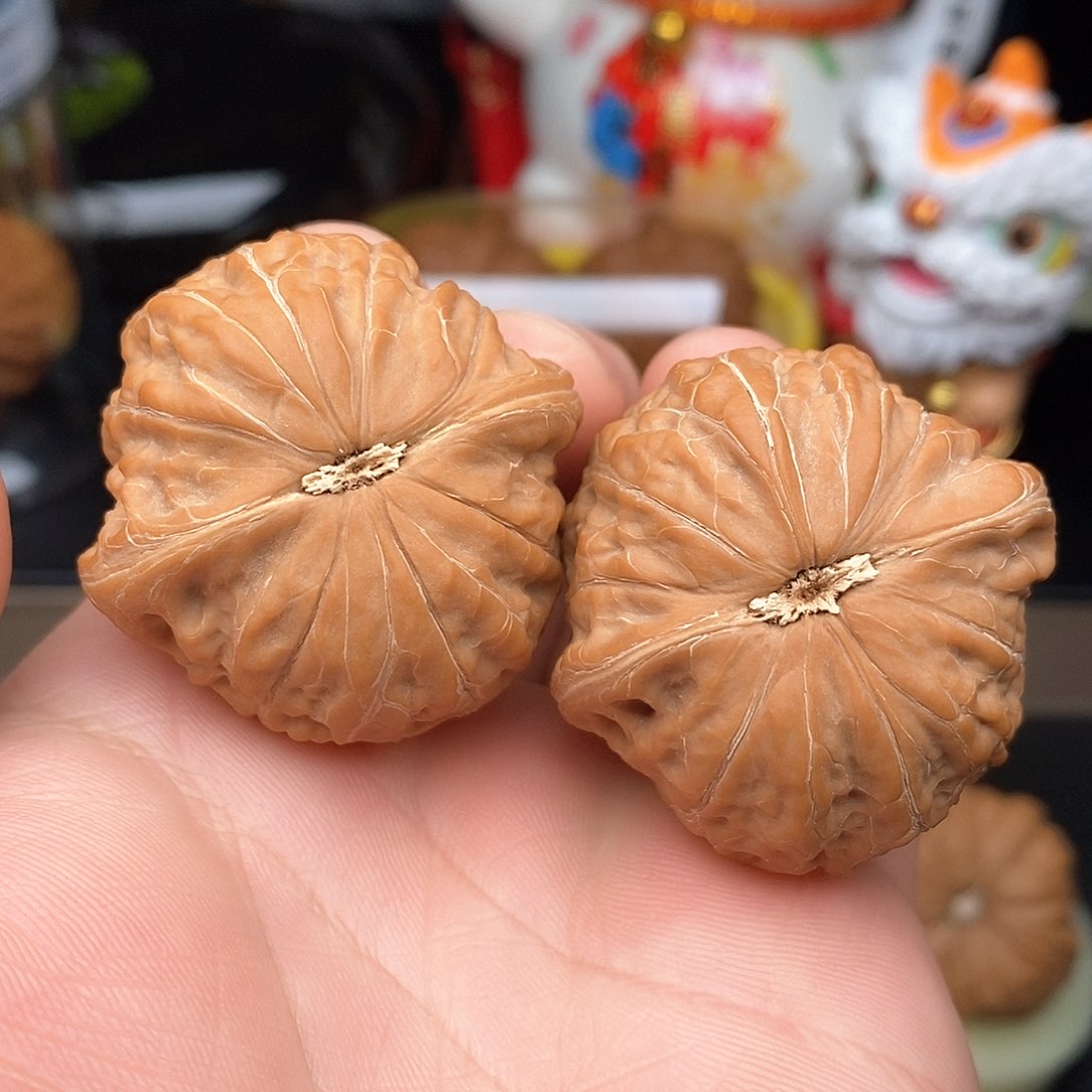 文玩核桃把件40铁锤