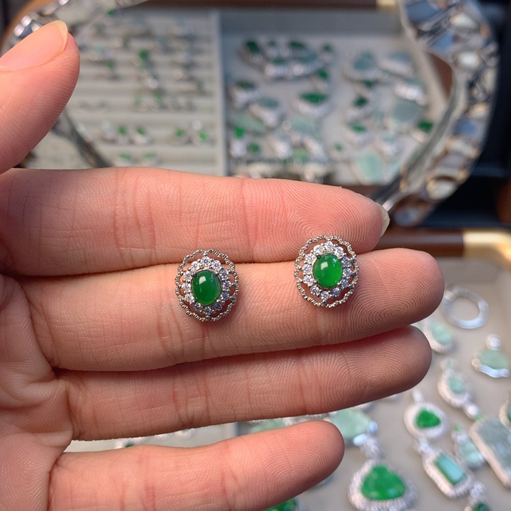 翡翠未镶嵌戒指戒指