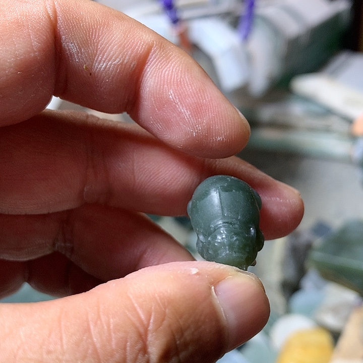 颈饰未镶嵌和田玉（糖玉）