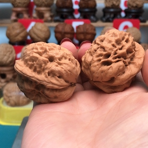 文玩核桃把件云南铁核桃