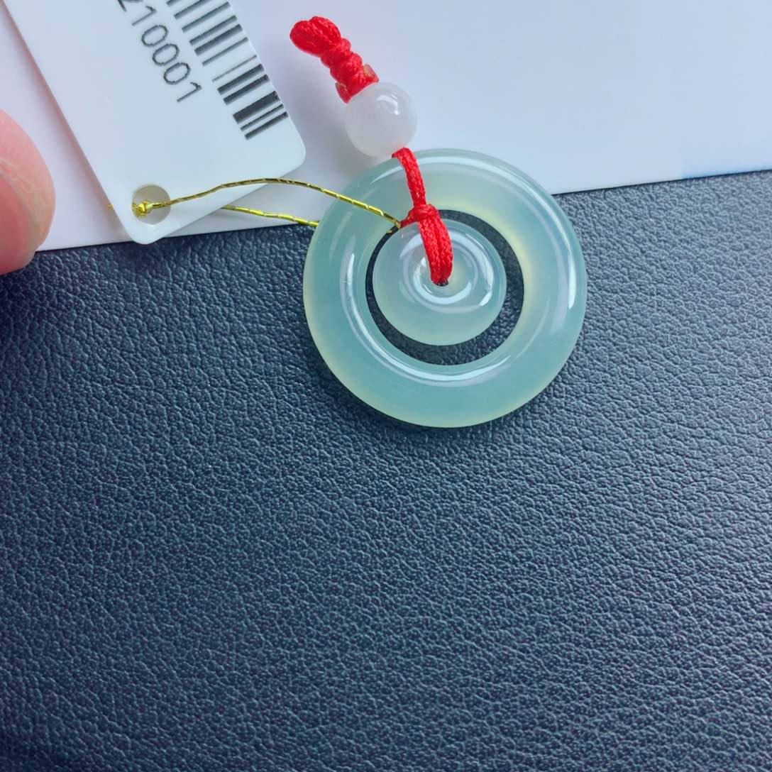 翡翠颈饰未镶嵌甜甜圈