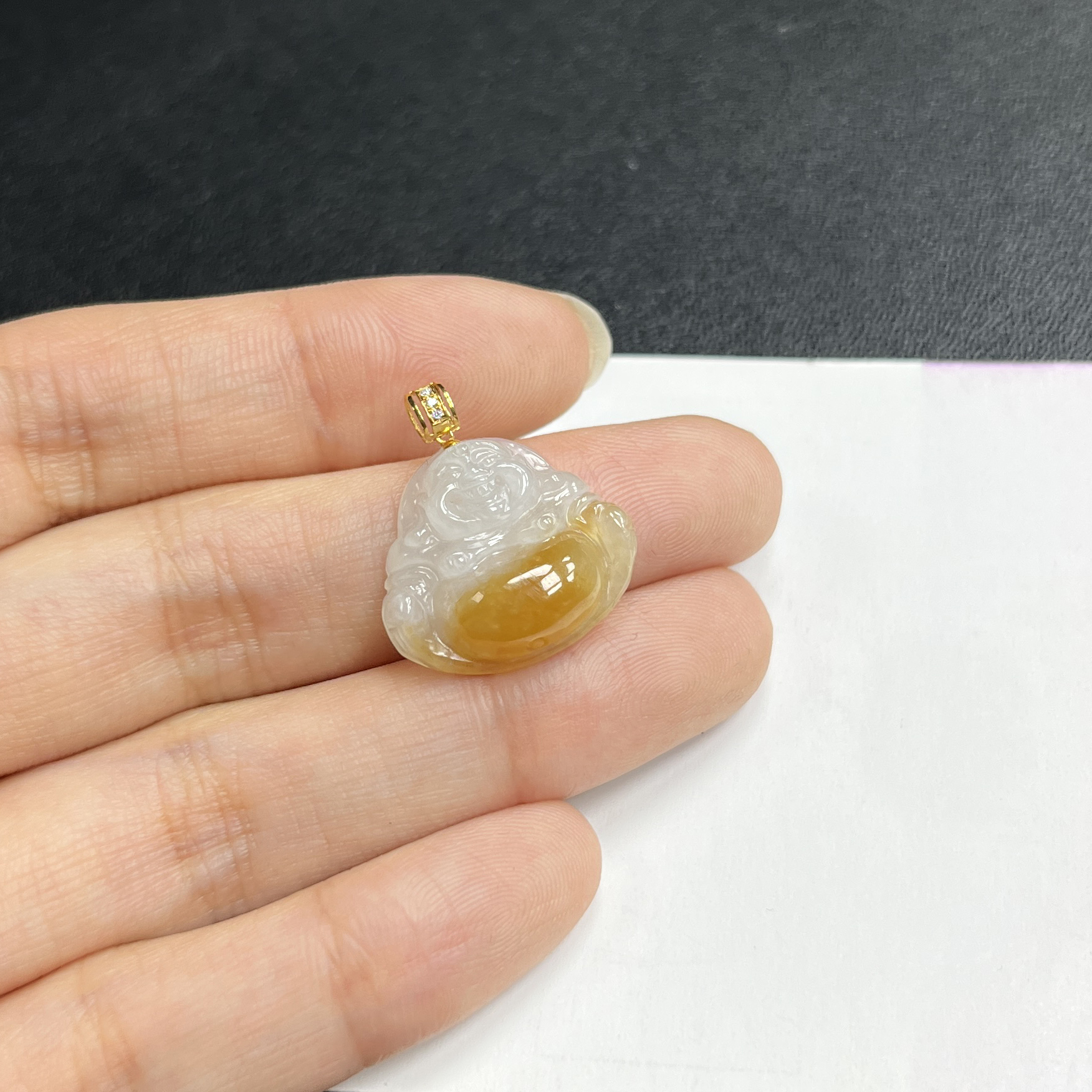 于于珠宝-天然A货缅甸翡翠黄翡佛公玉石吊坠尺寸:17.6x20.1x6.1mm
