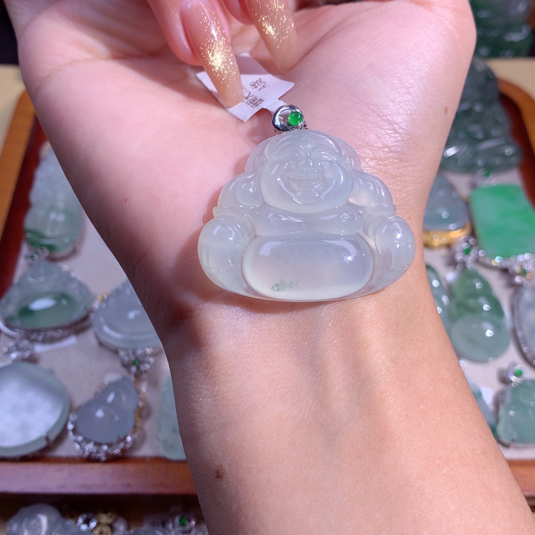 翡翠吊坠(不含链)18K金镶嵌