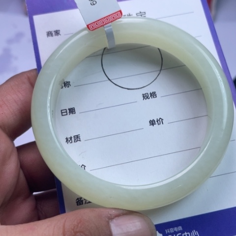 和田玉手镯未镶嵌晓***辉手镯