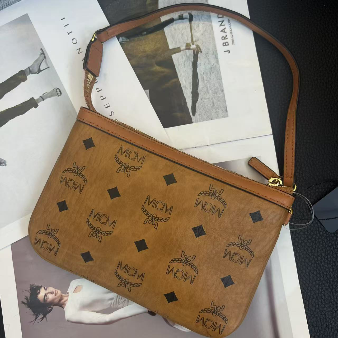 99新 MCM 大麦中古/mcm干邑色子袋/腋下包