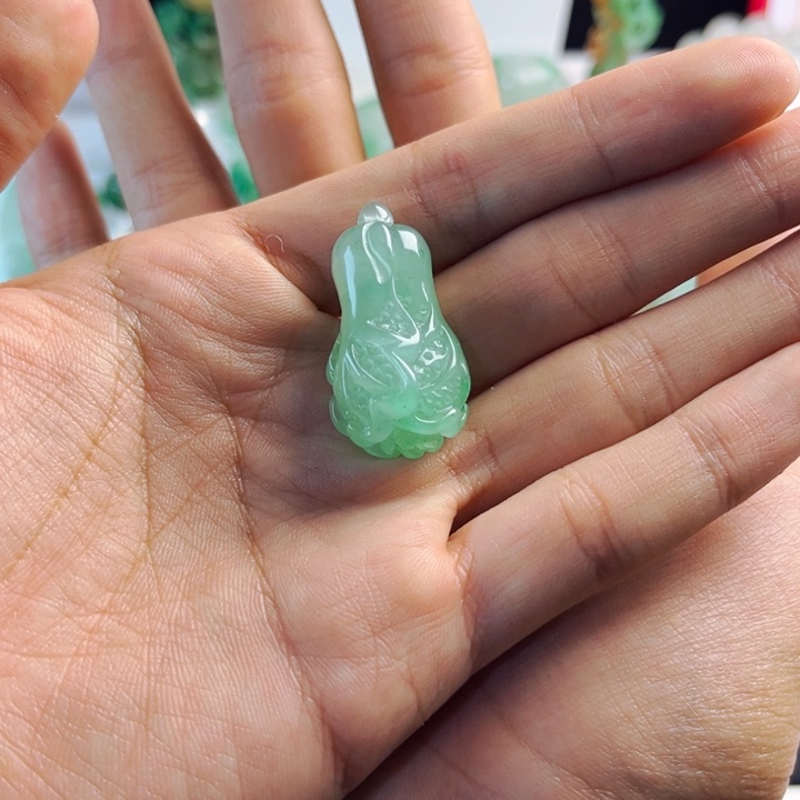 石英质玉吊坠(不含链)未镶嵌