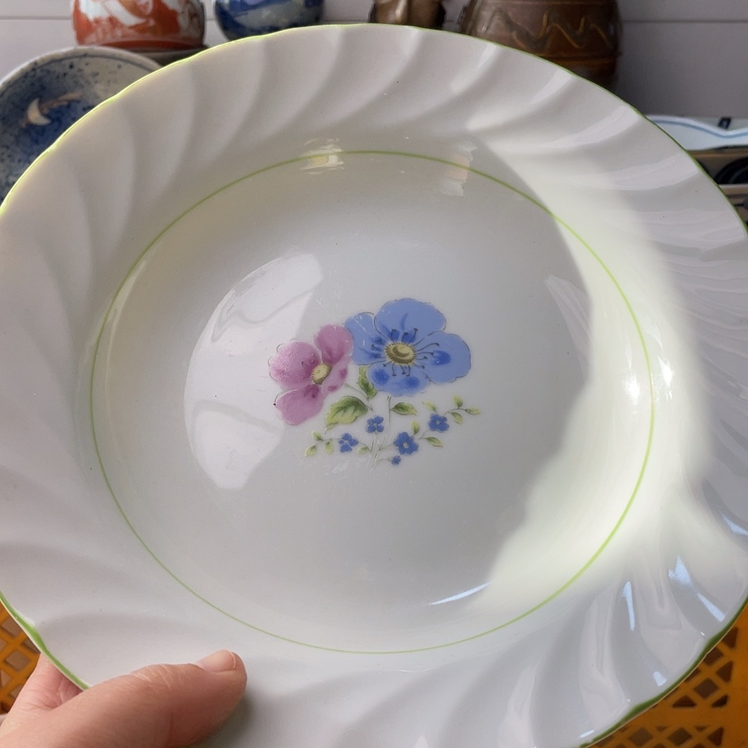 瓷片山**露哈哈哈我真的要把她带去隔离酒店去