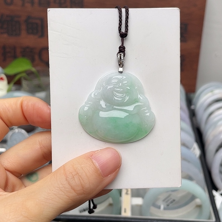 翡翠未镶嵌颈饰佛公吊坠