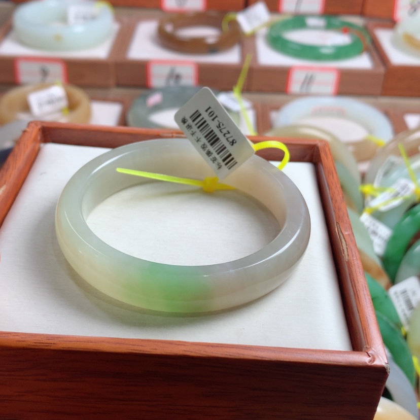 【闪购商品】和田玉手镯未镶嵌53.2