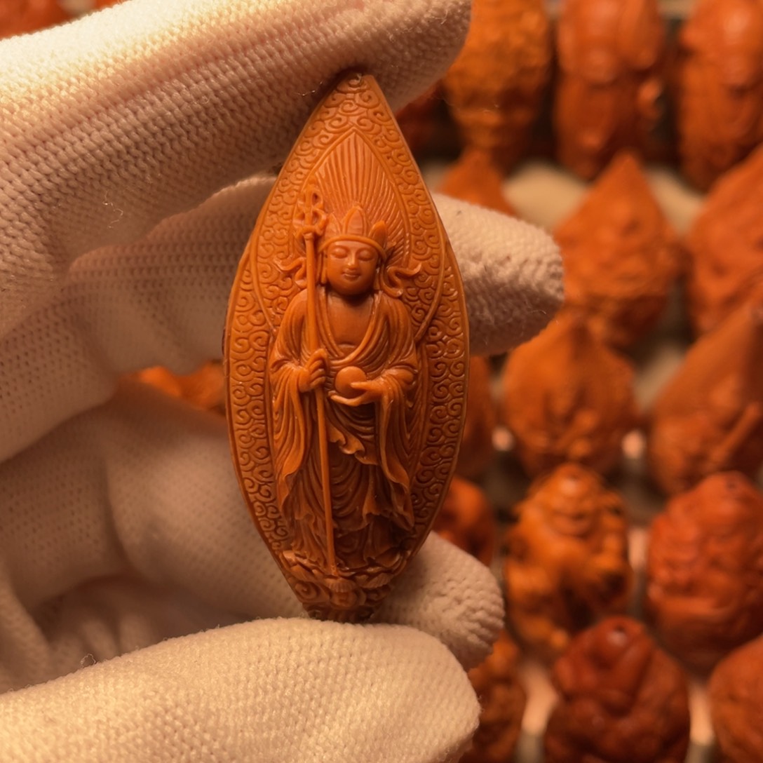 橄榄核吊坠荷叶地藏