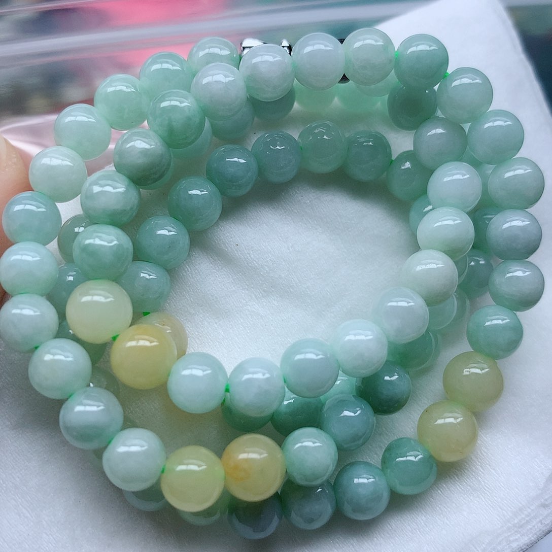 翡翠颈饰未镶嵌手串