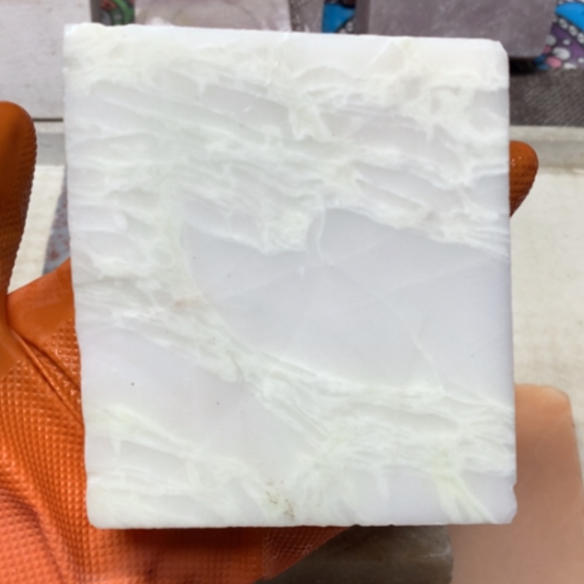 【闪购商品】未镶嵌手镯石英岩玉菜花奶绿