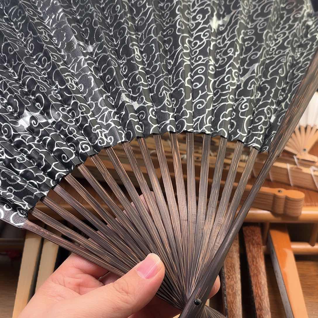 扇子全棕祥云银色