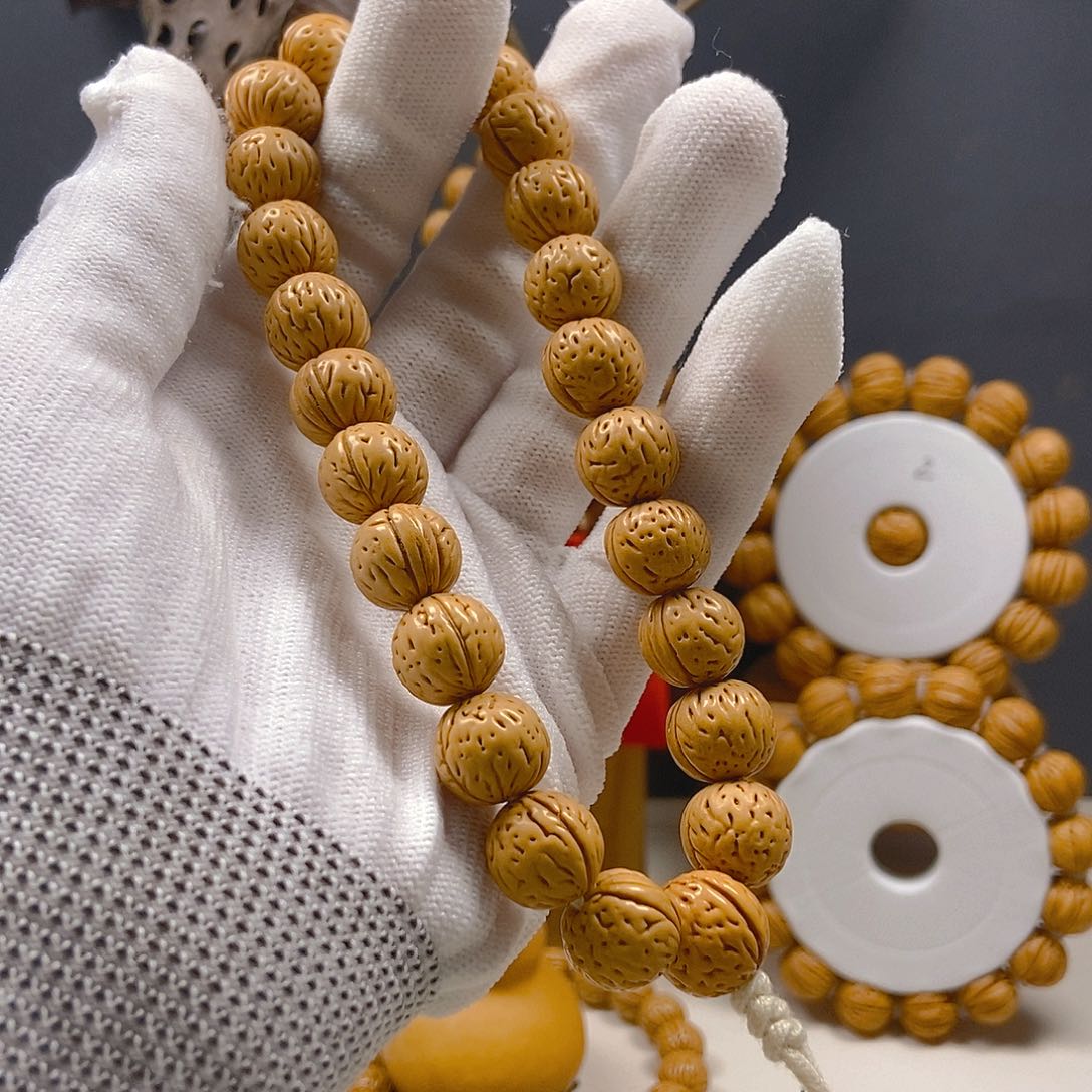 玩**哥桃核手串桃核手串