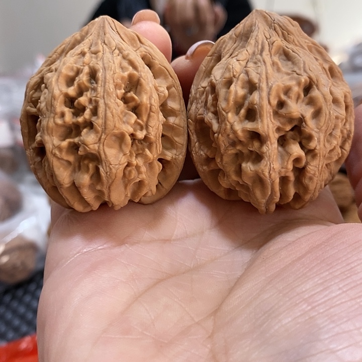 文玩核桃吊坠42mm大古石