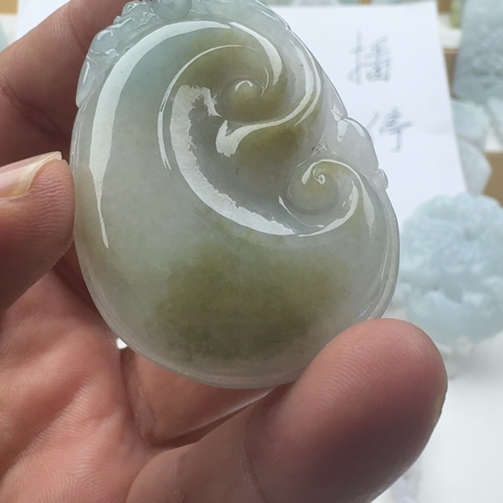 翡翠未镶嵌颈饰天然缅甸A货翡翠