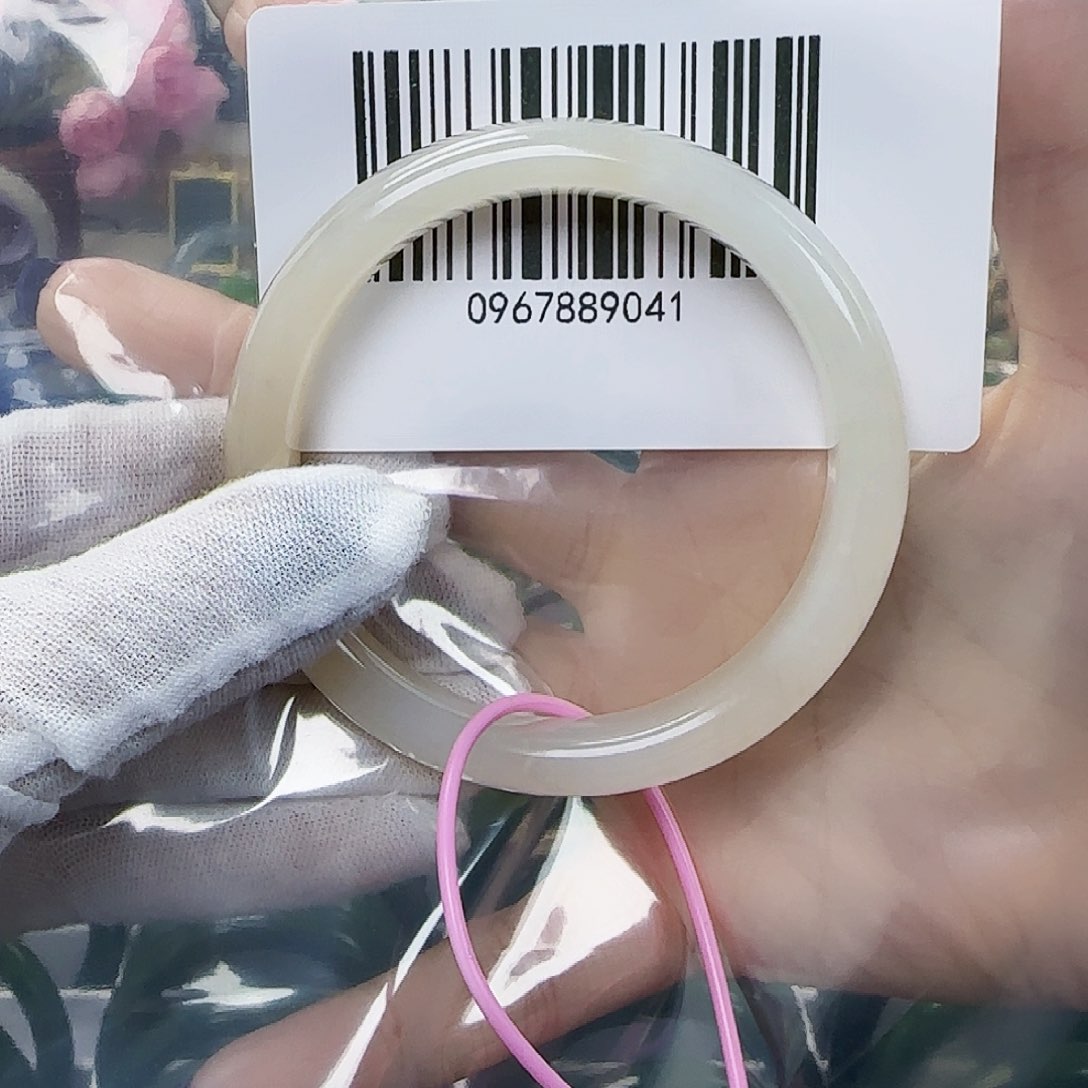 和田玉手镯未镶嵌58