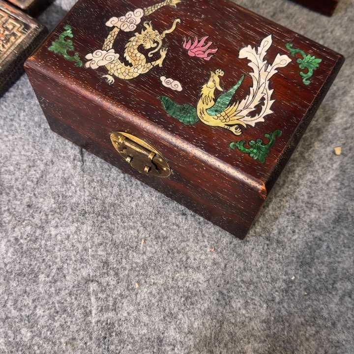 贡木首饰的的的的的