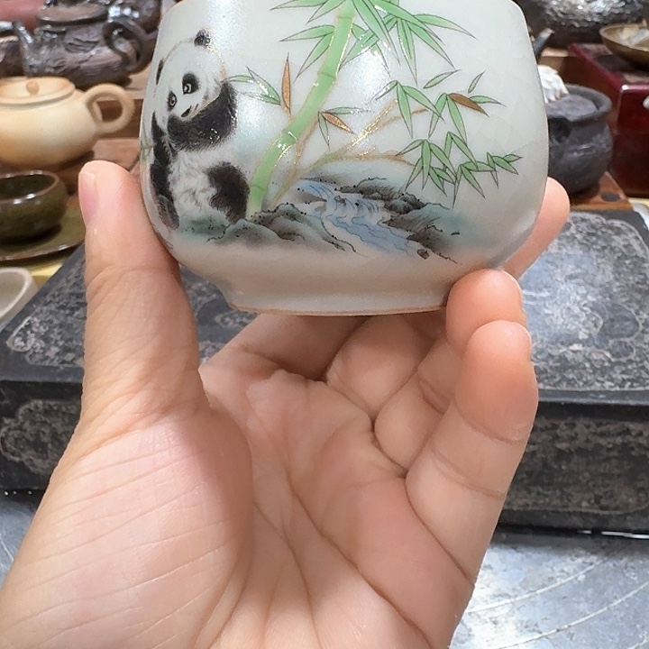 主人杯一个，瓷。。。瓷