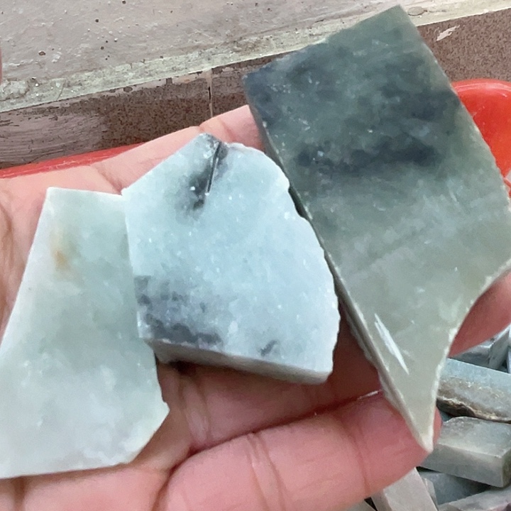 裸石翡翠溜*1800000