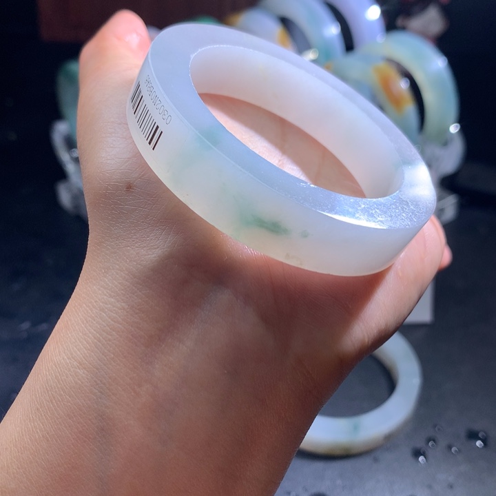 定制翡翠手镯未镶嵌