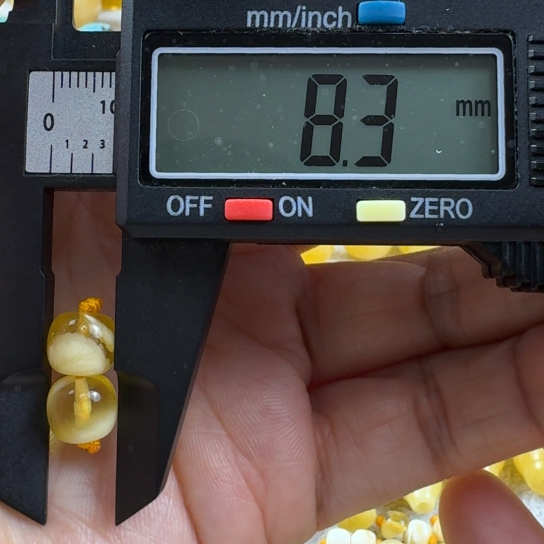 蜜蜡未镶嵌裸石16杂