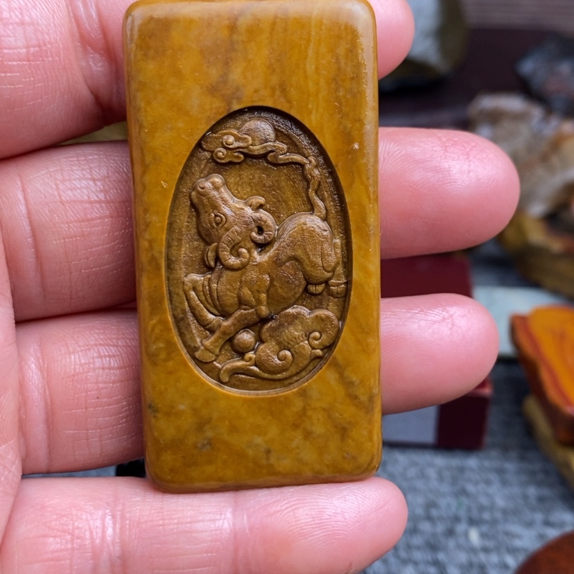 【闪购商品】原石雕刻手把件