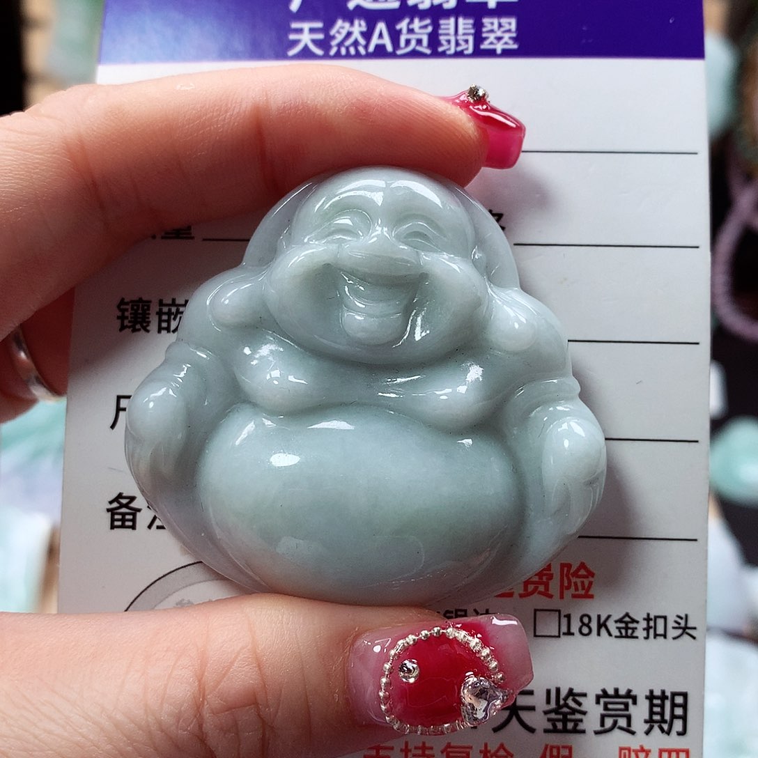 翡翠颈饰未镶嵌佛公，微瑕，介意勿拍