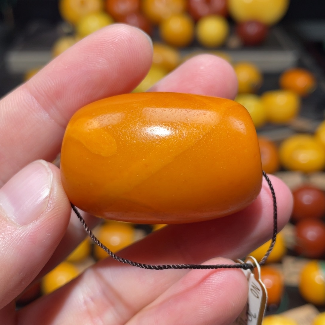 【闪购商品】琥珀裸石未镶嵌马蹄