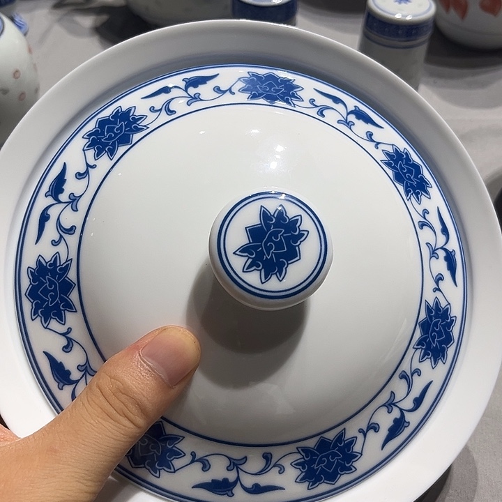 景德镇陶瓷合和器