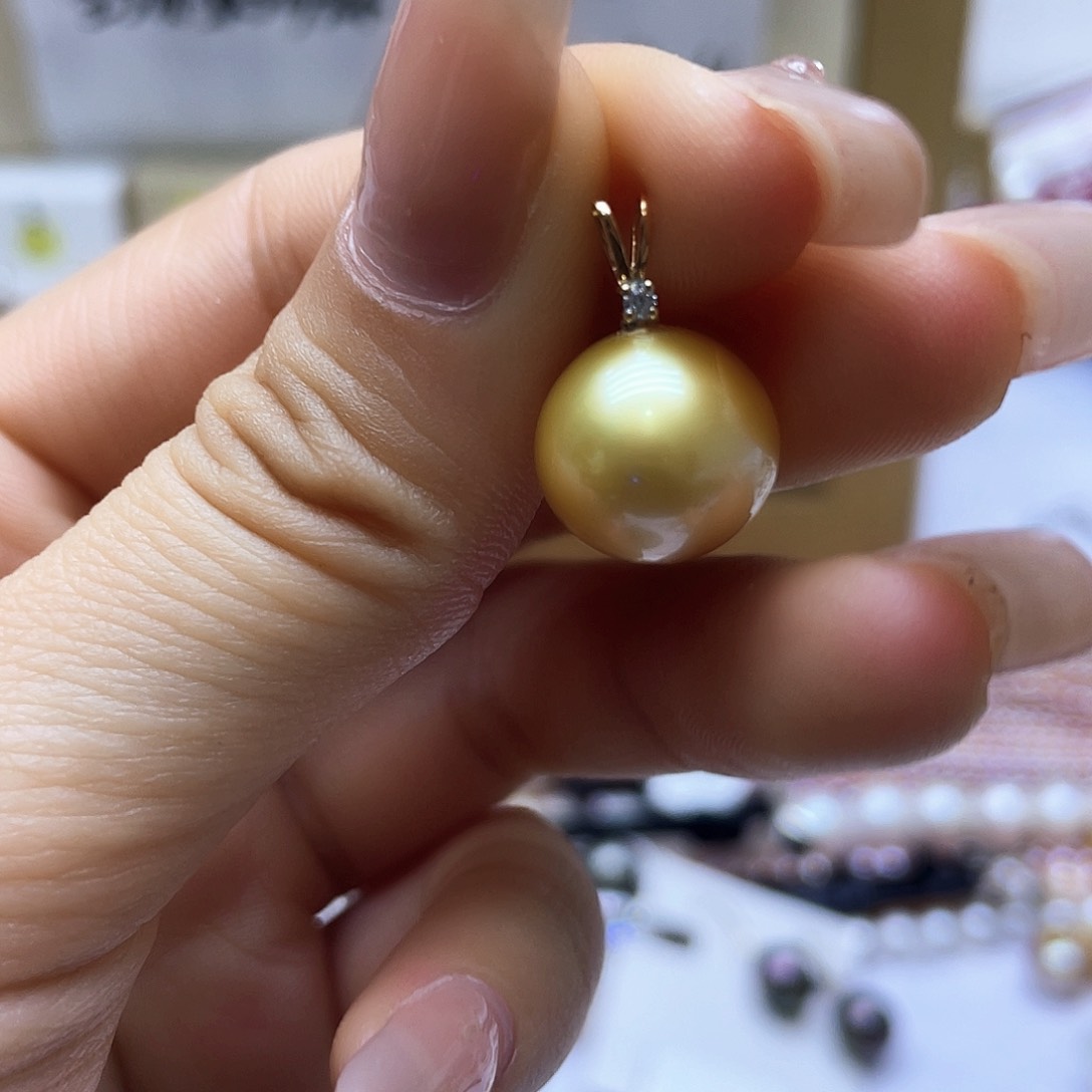 海水珍珠颈饰18K金镶嵌