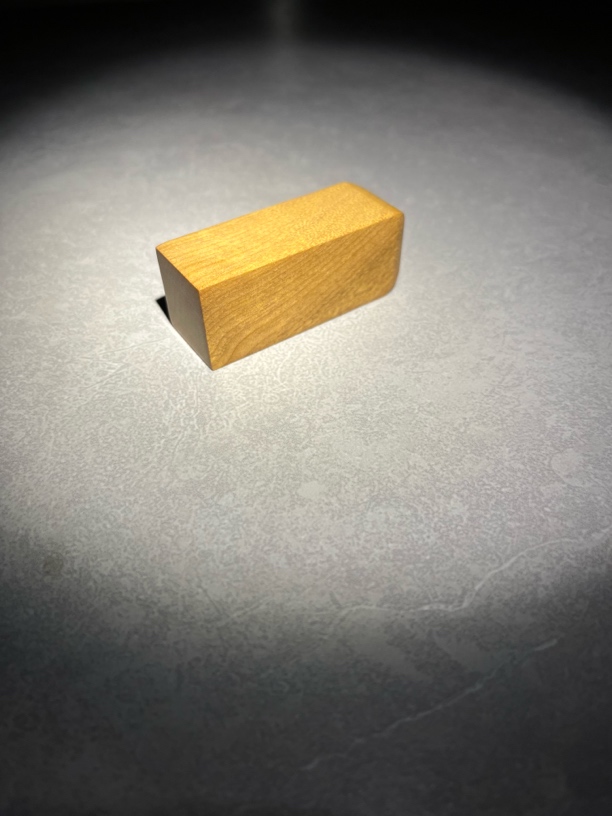 金丝楠木小叶桢楠  印章料。图片仅供参考，要雕刻请发图备注