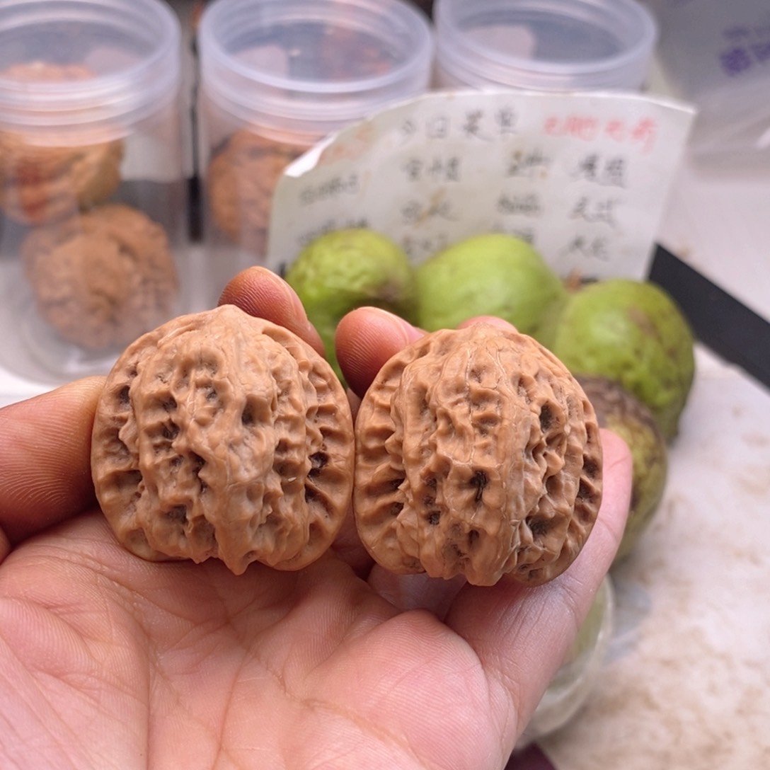 吊坠文玩核桃34野狼