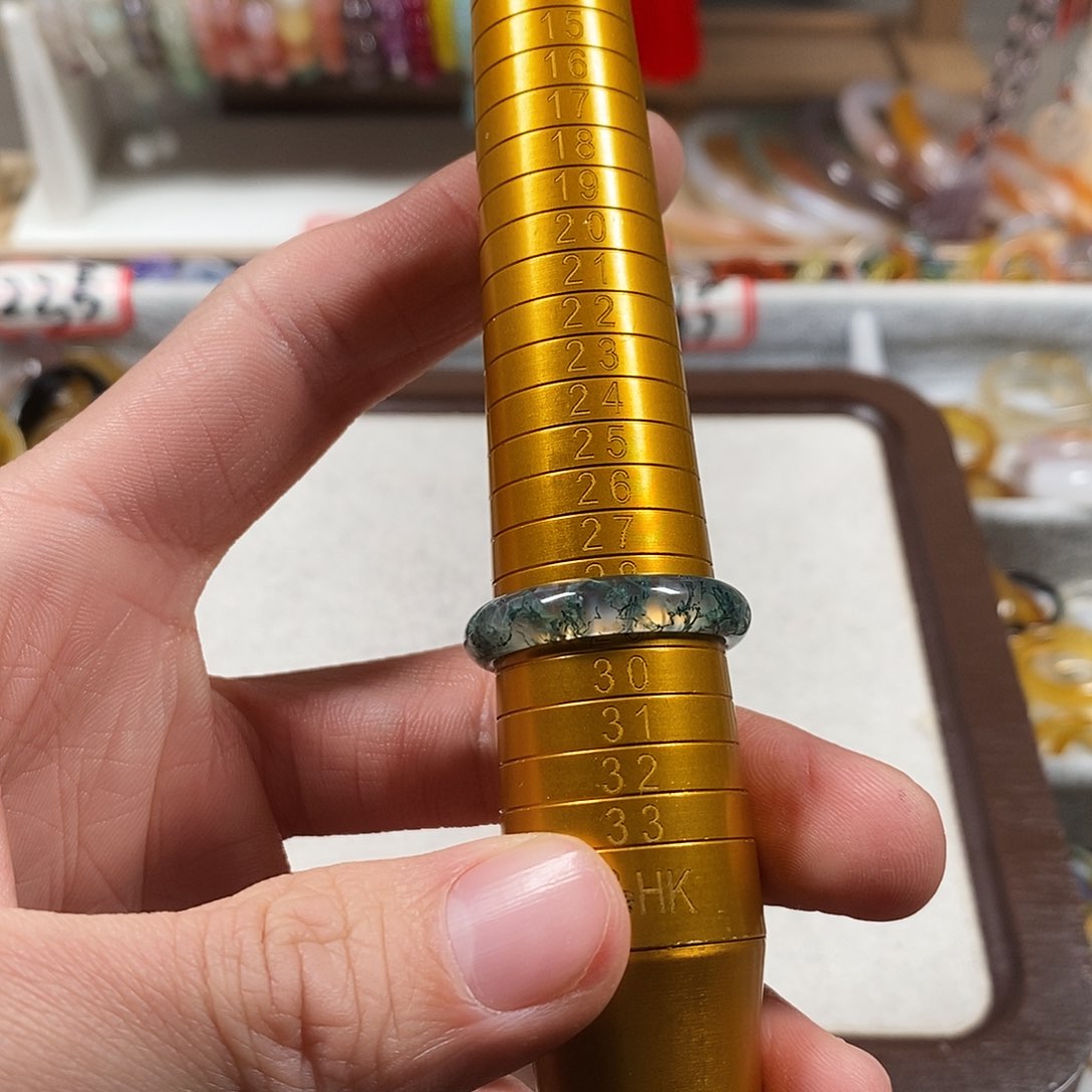 玛瑙/玉髓戒圈未镶嵌⒐