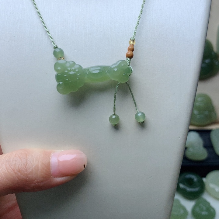 和田玉吊坠未镶嵌