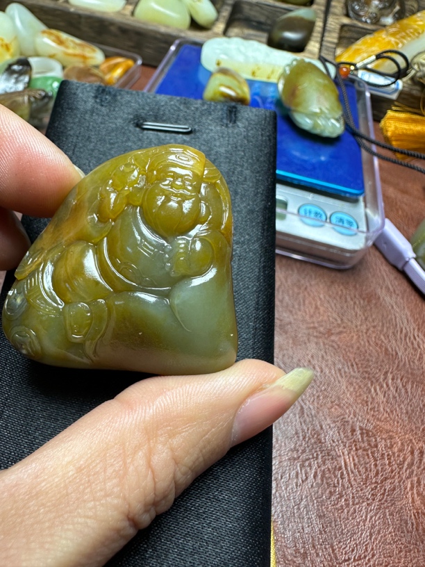 和田玉独籽财神57克