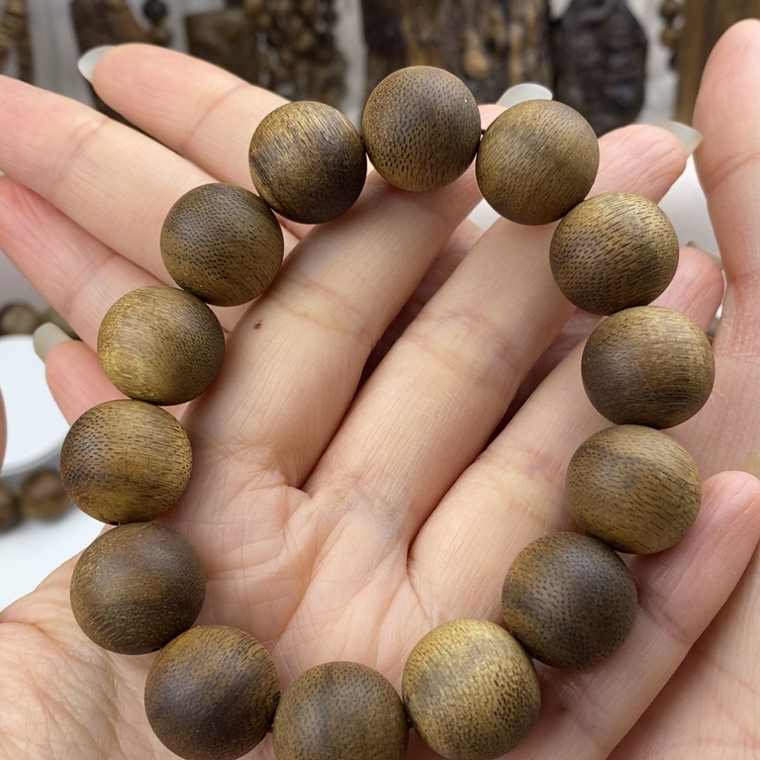 沉香手串风海南莺歌绿奇楠